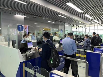 琶洲港澳客運(yùn)口岸清明假期出入境高峰時(shí)段溫馨提示